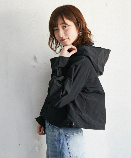 PairPair（ペアペア）の「ナイロン袖フレアマウンテンパーカー（マウンテンパーカー・レディース・ブラック/カーキ・FREE）」の12枚目の写真