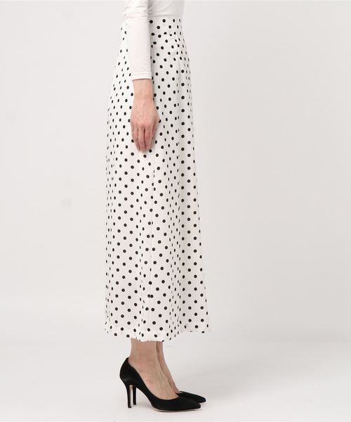 archives（アルシーヴ）の「ドットロングセミフレアスカート（スカート・レディース・ブラック/オフホワイト/ブラウン系その他・MEDIUM）」の9枚目の写真