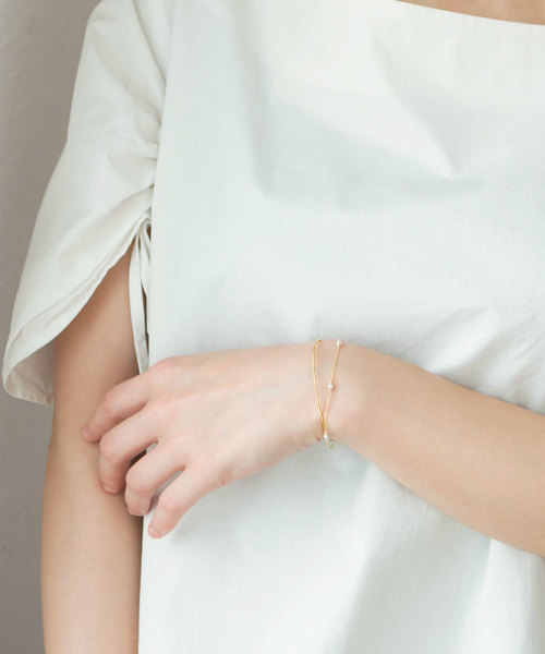 colleca la（コレカラ）の「細バングルとパール×チェーンのブレスレット（ブレスレット・レディース・シルバー/ゴールド・ﾌﾘ-）」の4枚目の写真