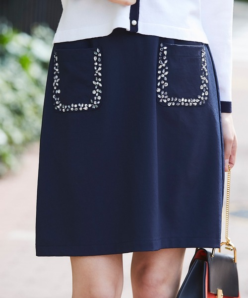 tocco closet(トッコ クローゼット)の「クリアビジュー装飾ポケット付き台形スカート(スカート・レディース・ネイビー/ピンクベージュ・M)」の2枚目の写真