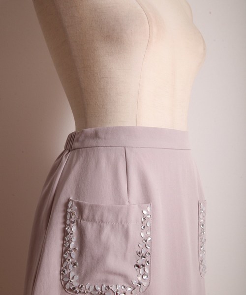 tocco closet(トッコ クローゼット)の「クリアビジュー装飾ポケット付き台形スカート(スカート・レディース・ネイビー/ピンクベージュ・M)」の15枚目の写真