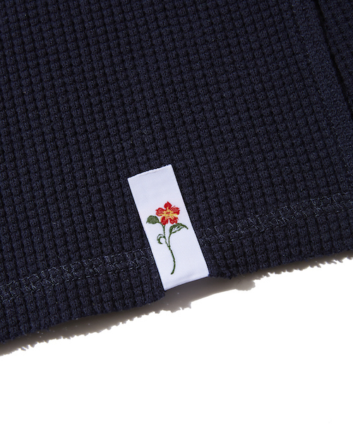 rehacer(レアセル)の「rehacer : Waffle Drape Cardigan Made in Japan / ワッフル ドレープ カーディガン メイドインジャパン(カーディガン/ボレロ・メンズ・ブラック/ネイビー・SMALL/MEDIUM/LARGE)」の9枚目の写真