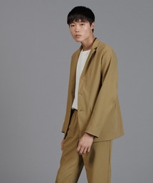 DESCENTE PAUSE�i�f�T���g�|�[�Y�j�́u�V�F���^�����O�h���C�W���P�b�g / SHELTERINGDRY JACKET�i�e�[���[�h�W���P�b�g�j�v