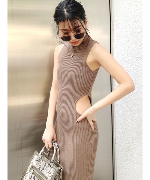 GYDA（ジェイダ）の「サイドOPENリブニットロングワンピース（ワンピース・レディース・ブラック/オレンジ/ベージュ・FREE）」の9枚目の写真