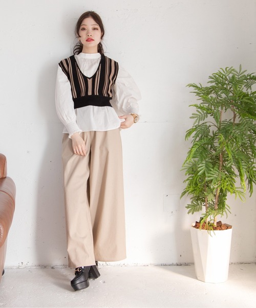 Mysa&Liina（ミーサリーナ）の「コットンリネンリラックスワイドパンツ（その他パンツ・レディース・ベージュ/ブルー/ライトグリーン/モカ/キナリ・M）」の8枚目の写真