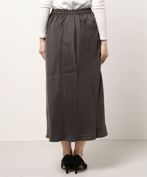 LOWRYS FARM（ローリーズファーム）の「フィブリルフレアスカート　924287（スカート・レディース・チャコールグレー/ブラウン/アイボリー・FREE）」の16枚目の写真