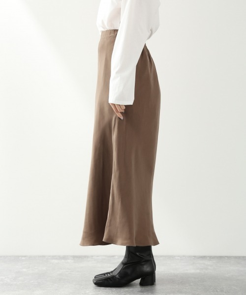 LOWRYS FARM（ローリーズファーム）の「フィブリルフレアスカート　924287（スカート・レディース・チャコールグレー/ブラウン/アイボリー・FREE）」の8枚目の写真