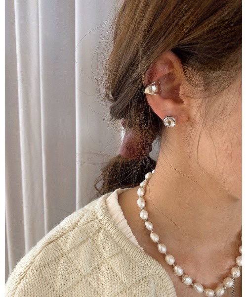 mou(モウ)の「スリーパーツボタンピアス(ピアス(両耳用)・レディース・シルバー/ゴールド・FREE)」の5枚目の写真