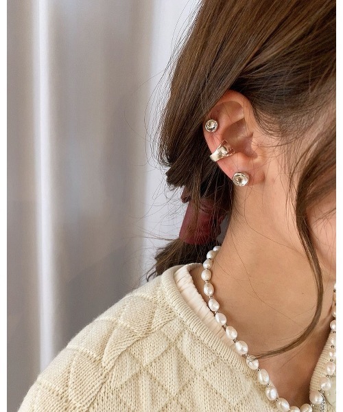 mou(モウ)の「スリーパーツボタンピアス(ピアス(両耳用)・レディース・シルバー/ゴールド・FREE)」の8枚目の写真