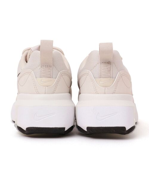 NIKE（ナイキ）の「NIKE:AIR MAX VERONA（スニーカー・レディース・オフホワイト・50/40/35/45/30）」の4枚目の写真