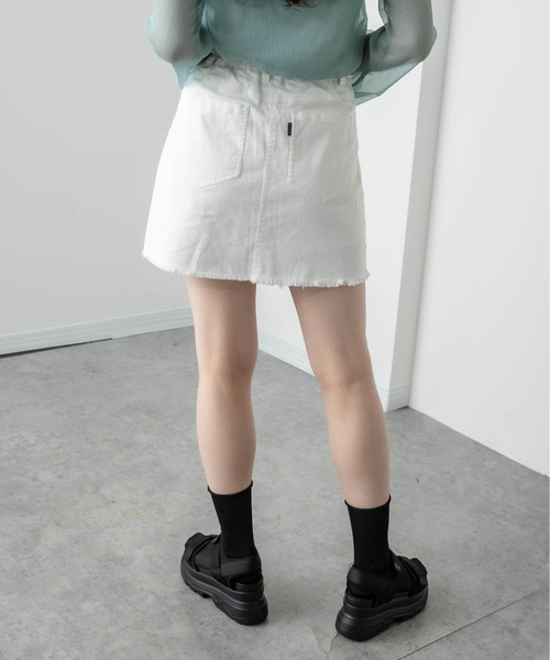 RASVOA（ラスボア）の「デニム切替ミニスカート（スカート・レディース・ブラック/オフホワイト/サックスブルー・FREE）」の18枚目の写真