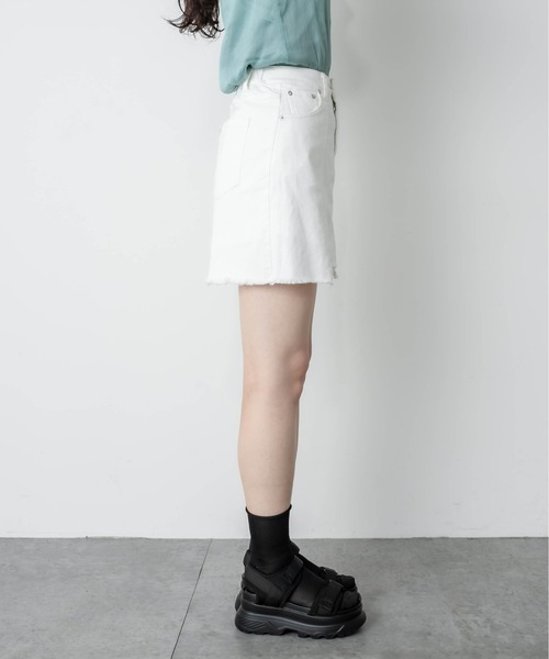 RASVOA（ラスボア）の「デニム切替ミニスカート（スカート・レディース・ブラック/オフホワイト/サックスブルー・FREE）」の12枚目の写真