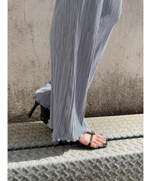 LiSeek（リシーク）の「【LiSeeK】光沢プリーツストレートパンツ（その他パンツ・レディース・ブラック/ミント/ブルー/ライトブラウン・FREE）」の13枚目の写真