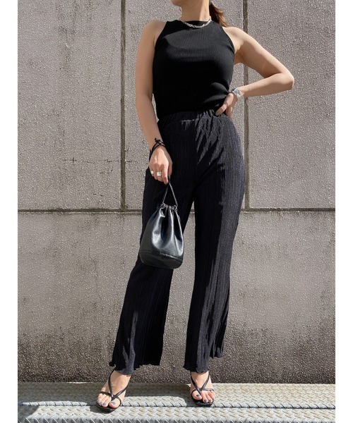 LiSeek（リシーク）の「【LiSeeK】光沢プリーツストレートパンツ（その他パンツ・レディース・ブラック/ミント/ブルー/ライトブラウン・FREE）」の9枚目の写真