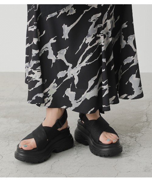 AZUL by moussy（アズールバイマウジー）の「SPORTS SANDALS/スポーツサンダル（サンダル・レディース・ベージュ/ブラック・LARGE/MEDIUM/SMALL）」の10枚目の写真