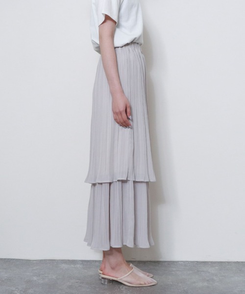 archives（アルシーヴ）の「無地プリーツティアードスカート（スカート・レディース・アイボリー/グレイッシュベージュ/グリーン・MEDIUM）」の13枚目の写真