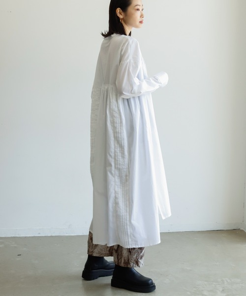 Birthday room（バースデイルーム）の「1枚でこなれ感。ピンタックキャンブリックワンピース（ワンピース・レディース・ホワイト/ブラック/グレイッシュベージュ・FREE）」の10枚目の写真