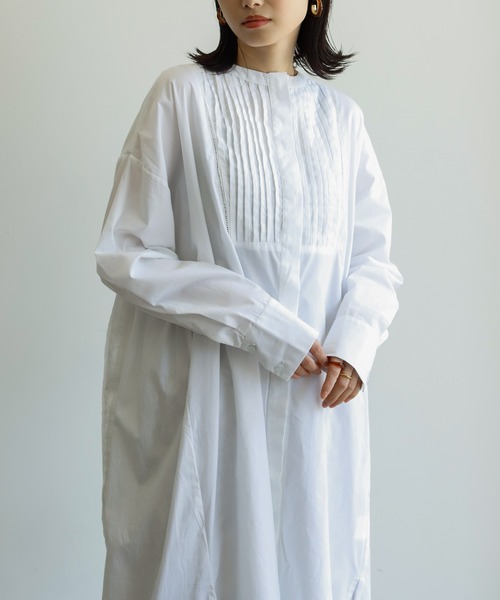 Birthday room（バースデイルーム）の「1枚でこなれ感。ピンタックキャンブリックワンピース（ワンピース・レディース・ホワイト/ブラック/グレイッシュベージュ・FREE）」の13枚目の写真