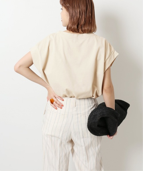 Spick & Span(スピックアンドスパン)の「インレーオーバーフレンチT◆(Tシャツ/カットソー・レディース・ホワイト/チャコールグレー/ベージュ・FREE)」の13枚目の写真