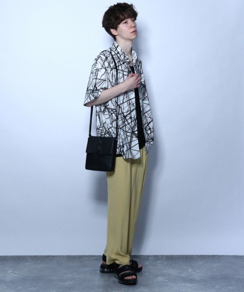 HARE(ハレ)の「フラップチェーンBAG(HARE)(ショルダーバッグ・メンズ・ブラック系その他/ブラック・FREE)」の5枚目の写真