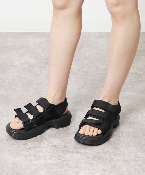 メイ メイ セール Mei サンダル 3ベルト Belt Recycled 3 Tape サンダル リサイクル 3ベルト スポーツ サンダル レディースサイズ 21ss サンダル Mei メイ のファッション