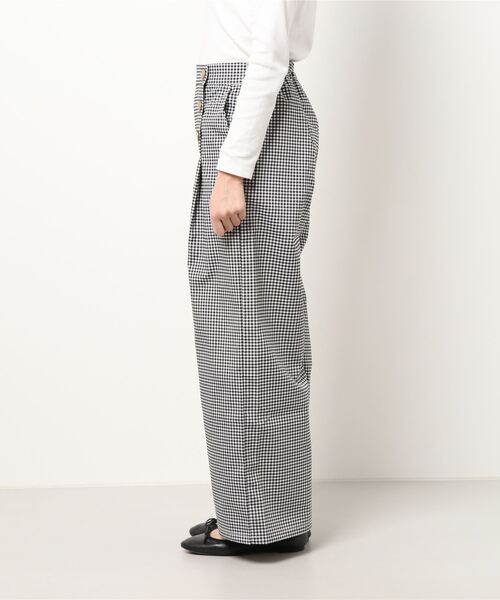 prose verse（プロズヴェール）の「ボタンアクセントマリンパンツ（その他パンツ・レディース・ブラック/オフホワイト/ブルー/モカ・ﾌﾘ-）」の6枚目の写真