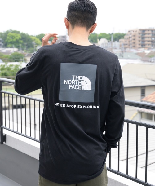 THE NORTH FACE(ザノースフェイス)の「THE NORTH FACE ボックスロゴロングスリーブT(Tシャツ/カットソー・メンズ・ホワイト/ブラック・SMALL/MEDIUM/LARGE/X-LARGE/X-SMALL)」の2枚目の写真