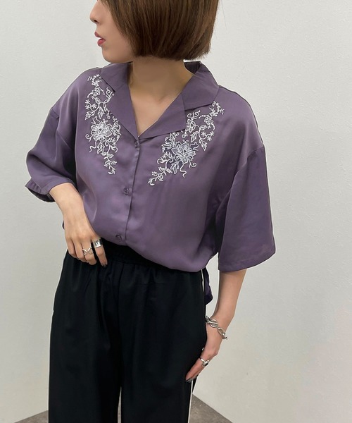 apres jour mignon（アプレジュールミニョン）の「刺繍開襟シャツ 【ZOZOTOWN限定アイテム】（シャツ/ブラウス・レディース・チャコールグレー/ダークブルー/パープル/グレイッシュベージュ/ブラック・フリー/X-LARGE）」の5枚目の写真