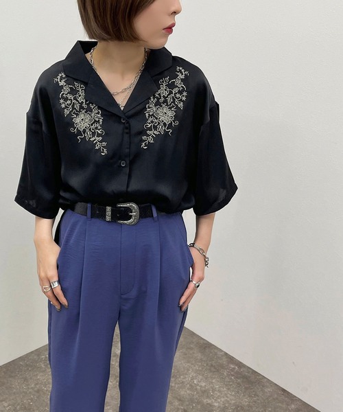 apres jour mignon（アプレジュールミニョン）の「刺繍開襟シャツ 【ZOZOTOWN限定アイテム】（シャツ/ブラウス・レディース・チャコールグレー/ダークブルー/パープル/グレイッシュベージュ/ブラック・フリー/X-LARGE）」の7枚目の写真