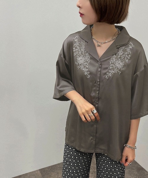 apres jour mignon（アプレジュールミニョン）の「刺繍開襟シャツ 【ZOZOTOWN限定アイテム】（シャツ/ブラウス・レディース・チャコールグレー/ダークブルー/パープル/グレイッシュベージュ/ブラック・フリー/X-LARGE）」の12枚目の写真