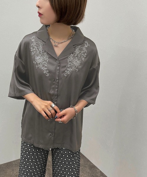 apres jour mignon（アプレジュールミニョン）の「刺繍開襟シャツ 【ZOZOTOWN限定アイテム】（シャツ/ブラウス・レディース・チャコールグレー/ダークブルー/パープル/グレイッシュベージュ/ブラック・フリー/X-LARGE）」の13枚目の写真