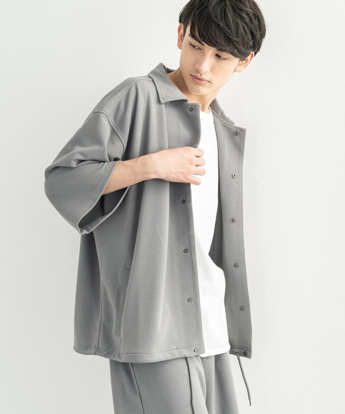 Rocky Monroe(ロッキーモンロー)の「オーバーサイズ カットジョーゼット リラックスストレッチ 半袖コーチジャケット(ブルゾン・メンズ・ブラック/ベージュ/ネイビー/杢グレー/ライトブルーグレー・M/L/XL)」の3枚目の写真