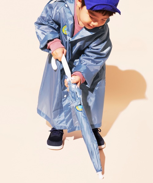 LAKOLE(ラコレ)の「【らこれキッズ】カラー長傘 / 940998(長傘・キッズ・ピンク/イエロー/ブルー・MEDIUM/LARGE)」の2枚目の写真