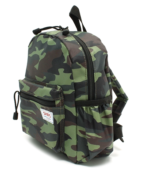 SHIPS(シップス)の「SHIPS KIDS:デイパック S(カモフラージュ)(バックパック/リュック・キッズ・オリーブ・ONE SIZE)」の2枚目の写真