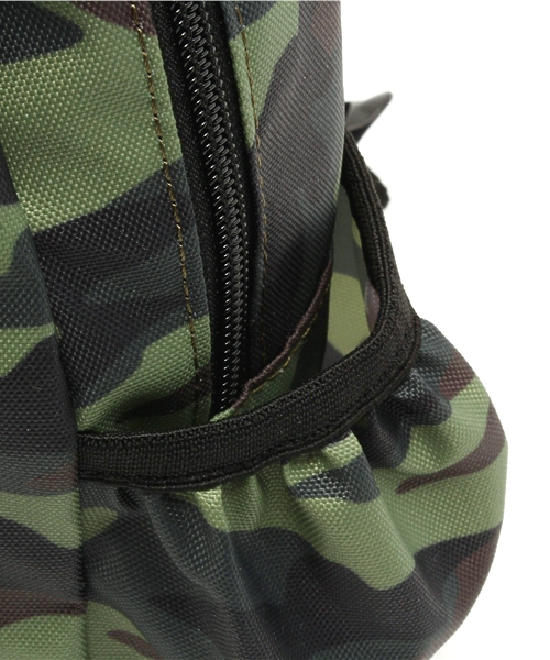 SHIPS(シップス)の「SHIPS KIDS:デイパック S(カモフラージュ)(バックパック/リュック・キッズ・オリーブ・ONE SIZE)」の11枚目の写真