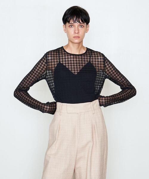 AEWEN MATOPH（イウエン マトフ）の「＜AEWEN MATOPH（イウエン マトフ）＞シアー ハウンドトゥース クルーネックニット（ニット/セーター・レディース・ライトブルー/ブラック/オフホワイト・FREE）」の22枚目の写真