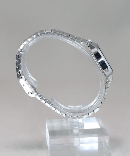 CASIO(カシオ)の「CASIO Collection / LA670WA-1A2JF(デジタル腕時計・レディース・ブラック×シルバー・FREE)」の4枚目の写真