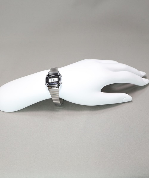 CASIO(カシオ)の「CASIO Collection / LA670WA-1A2JF(デジタル腕時計・レディース・ブラック×シルバー・FREE)」の8枚目の写真