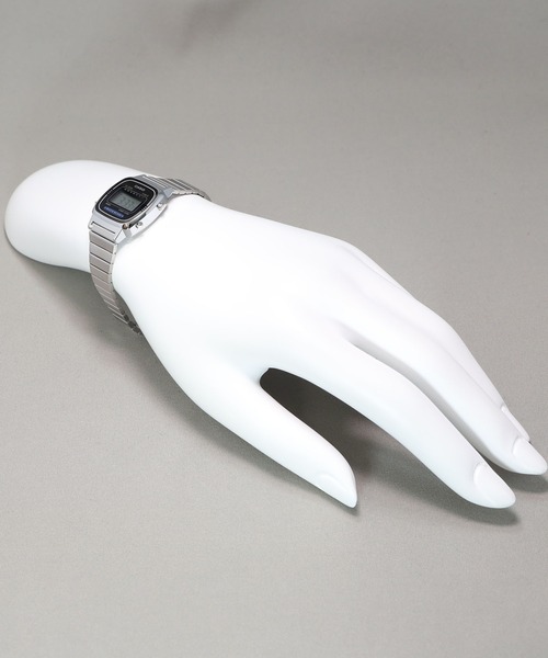 CASIO(カシオ)の「CASIO Collection / LA670WA-1A2JF(デジタル腕時計・レディース・ブラック×シルバー・FREE)」の12枚目の写真