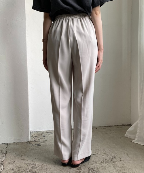 CAPRICIEUX LE'MAGE（カプリシューレマージュ）の「〈新色追加〉イージーストレートパンツ（その他パンツ・レディース・レッド/ライトベージュ/ブラック/グリーン/ライム/パープル/ブルー/ブラウン・38/36）」の11枚目の写真