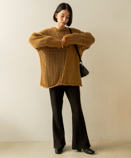 ANGIE(アンジー)の「起毛メッシュ編み切り替えニット(ニット/セーター・レディース・ブラック/アイボリー/マスタード/ダークベージュ・FREE)」の21枚目の写真