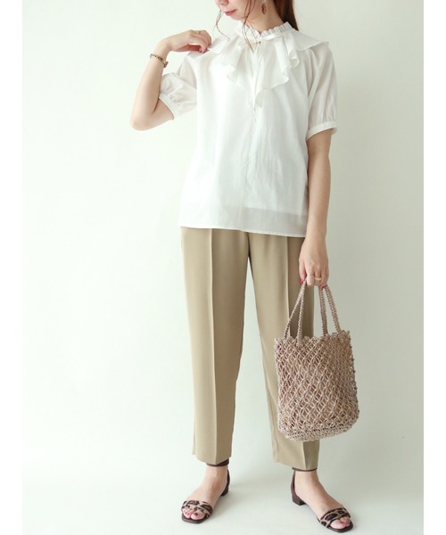 Te chichi（テチチ）の「ラッフル付け衿ブラウス（シャツ/ブラウス・レディース・オフホワイト/グリーン/ブラック・ﾌﾘ-）」の9枚目の写真