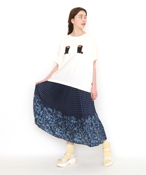 Design Tshirts Store graniph（デザイン　ティーシャツ　ストア　グラニフ）の「スレットレッドパンダ｜ドルマンスリーブTシャツ（Tシャツ/カットソー・レディース・オフホワイト・FREE）」の9枚目の写真