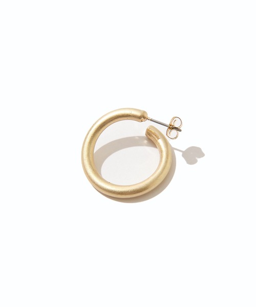 SPIRALGIRL（スパイラルガール）の「マットフープピアス（ピアス（両耳用）・レディース・シルバー/ゴールド・FREE）」の5枚目の写真