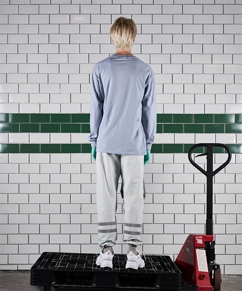 AA/C(ダブルエーシー)の「【AA/C】VARIETY SYMBOL LONGSLEEVE 19SE2013(Tシャツ/カットソー・メンズ・ブラック/ライトブルー・L/S/M)」の17枚目の写真