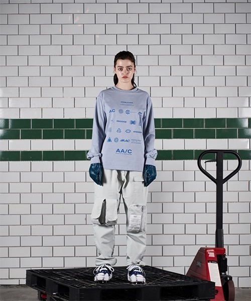 AA/C(ダブルエーシー)の「【AA/C】VARIETY SYMBOL LONGSLEEVE 19SE2013(Tシャツ/カットソー・メンズ・ブラック/ライトブルー・L/S/M)」の4枚目の写真