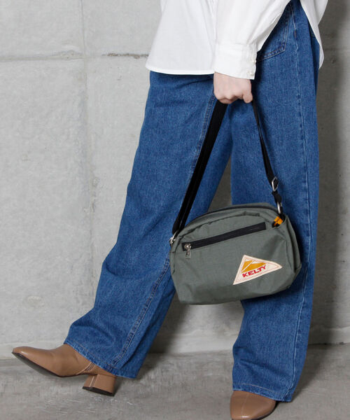 FREDY&GLOSTER(フレディアンドグロスター)の「【KELTY/ケルティ】ROUND TOP BAG S(ショルダーバッグ・レディース・グレー/ブラック/ベージュ・FREE)」の6枚目の写真