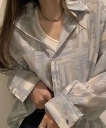 ペイント柄シャツ