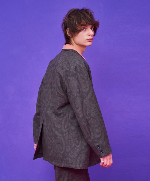 UNITED TOKYO（ユナイテッドトウキョウ）の「ダスティーロングJK（テーラードジャケット・メンズ・ブラック/ダークグリーン・1/2）」の18枚目の写真