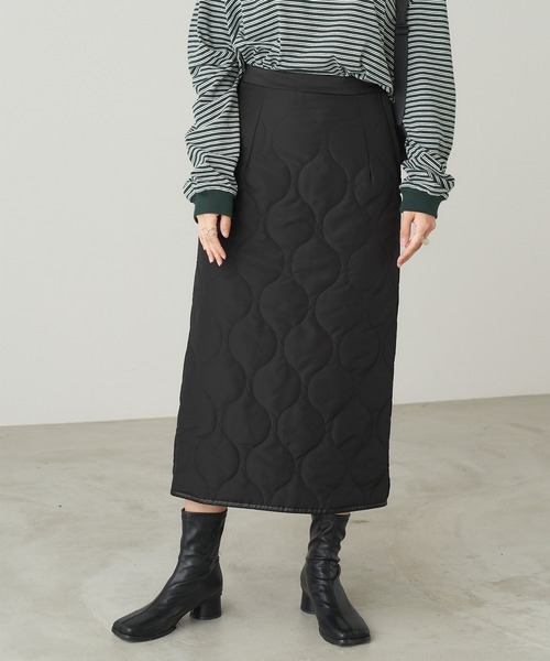 Chaco closet（チャコ クローゼット）の「タフタ キルティングタイトスカート（スカート・レディース・ライトベージュ/ブラック/カーキ・FREE）」の15枚目の写真